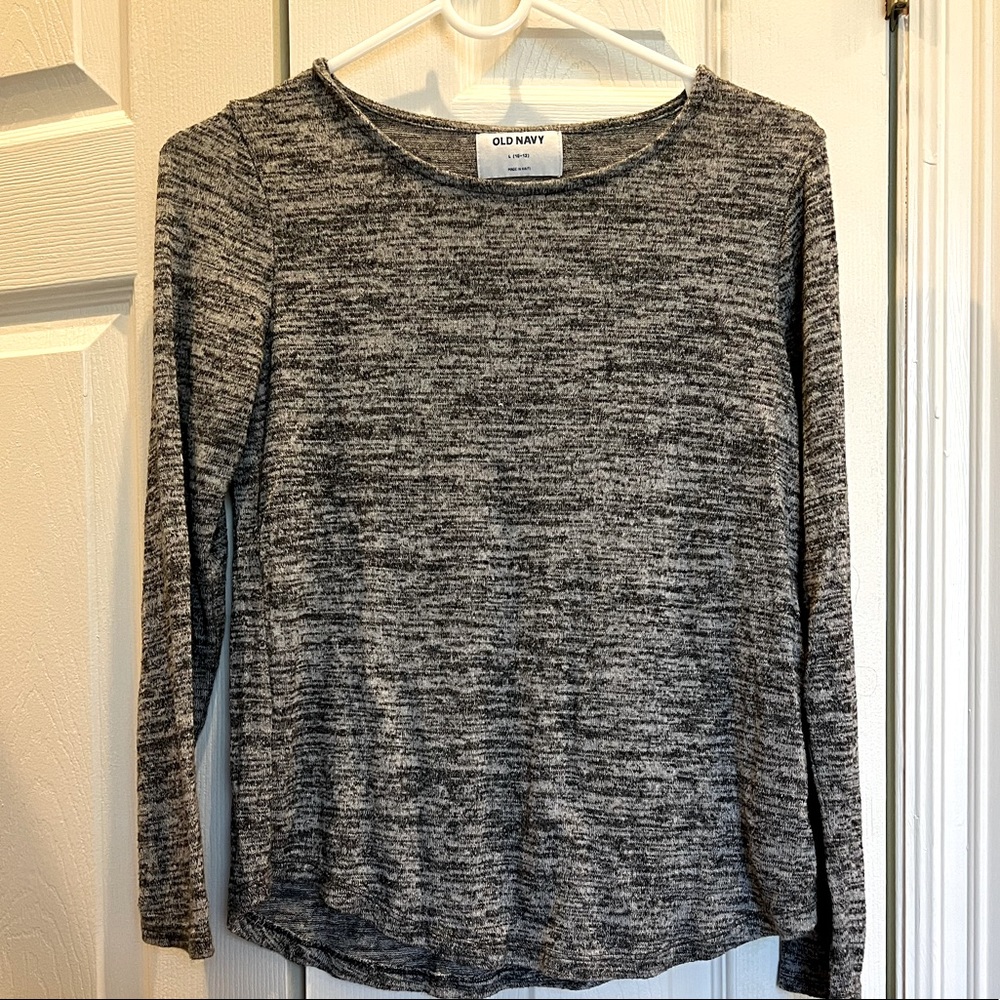 Old Navy girls size 10-12 long sleeve shirt.